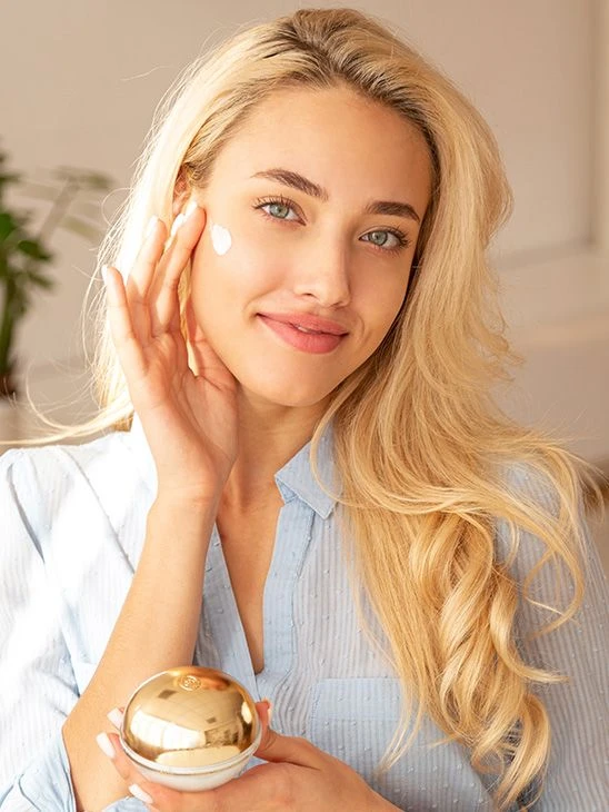 Classic Moisture Cream Complex 4 Classic Moisture Cream Complex - Image 4